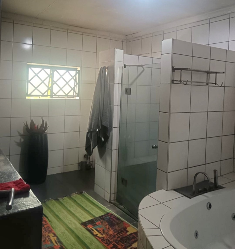 4 Bedroom Property for Sale in Primindia North West
